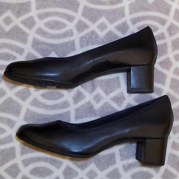 Aravon Womens Black Pumps 11 US Career Dress Leather Block Heel Slip On Shoes - Picture 8 of 14